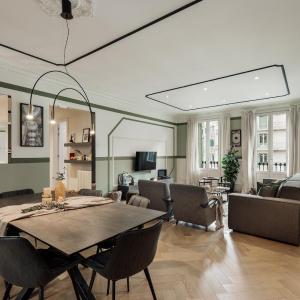 Mavi - 2 bedrooms and balcony in Eixample Dreta
