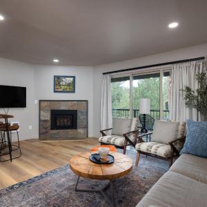Alpenglow Haus- Stay for 4