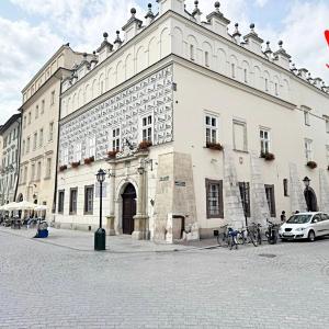 The Heritage House Aparthotel Main Square Self Check-In AC