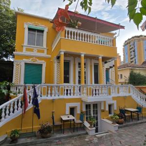 HOTEL VILA 15 - CENTER