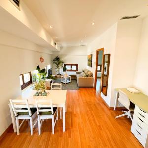 Bonito apartamento cerca de la Plaza de la Virgen