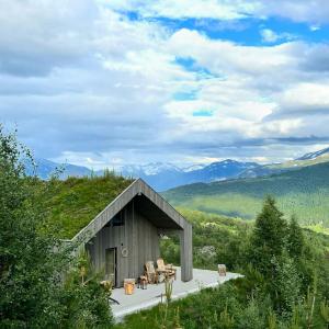 Architect Cabin With Strandafjellet View