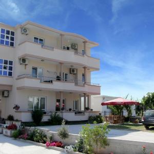 Apartments Family Ibrahimi