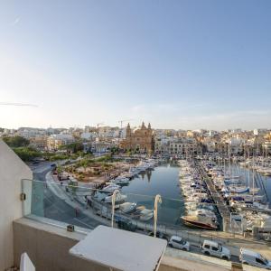 Seafront 3 bedroom apartment
