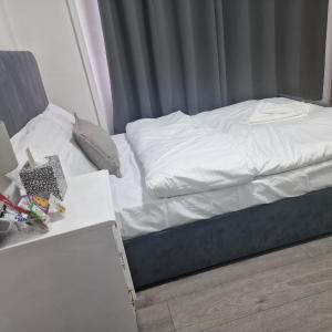 Lodge - Sleeps 10 & Free Parking