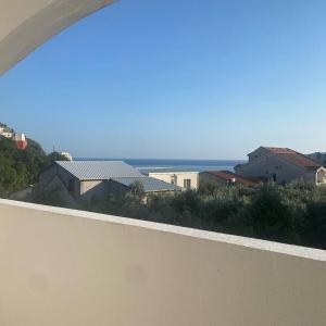 Peaceful Apartment with a Sea View, in Becici