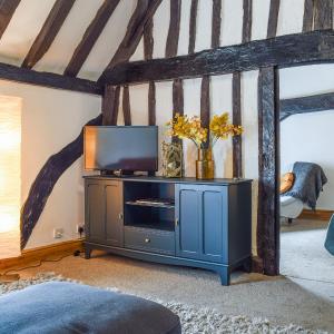 Hive Mews