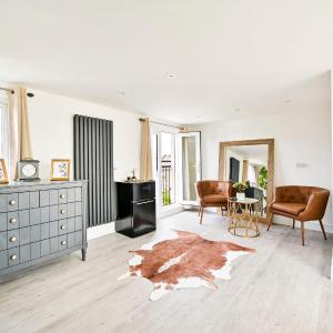 Stylish & Spacious 4BR Home