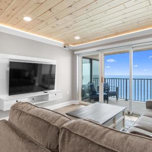 Spectacular Oceanfront Escape - Unit 704