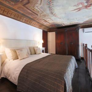 Lux Palace Max and private parking