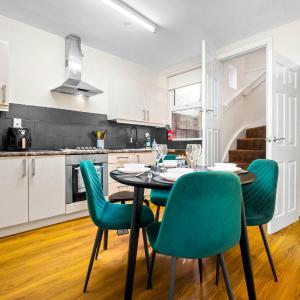 3 Bed House With Free Street Parking