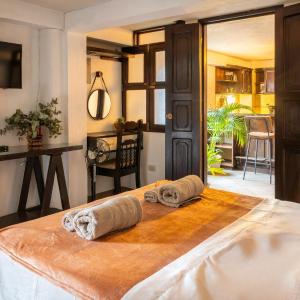 Cozy Stay with Volcano View - Central Antigua