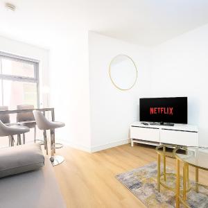 Stylish Central Stay! Park and Walk Anywhere