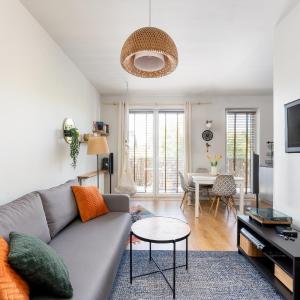 Przewóz Charming Nest Apartment by BookingHost