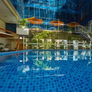 MCollection - Stay Across NAIA Terminal 3 in Newport City