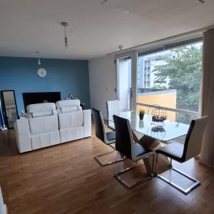 Urban Oasis 2BR City Centre Apartment - Balcony