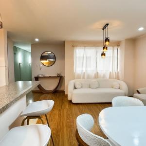 Totems City Home