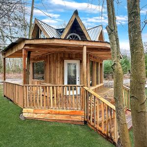 Glamping Forest Hideaway Hike-grill-stargaze