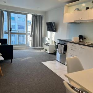 Arthur 2 bedroom 1 living room balcony view wifi gym swiming pool and easy parking1214