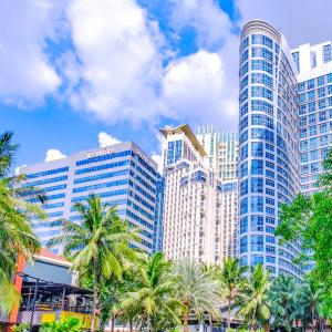 MCollection - Business & Leisure Stay in Eastwood City