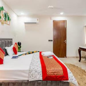 Divine India Service Apartment,Studio,J-267 Saket