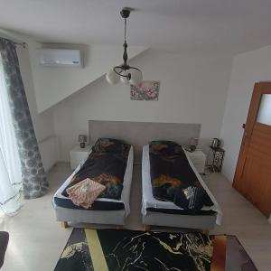 Motelik White House - pokoje gościnne