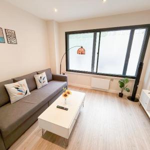 Modern 1-bedroom flat with WiFi, Dryer, Washer near Elephant & Castle, Borough & South Bank by NourNest Apartments