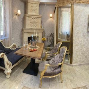 Amar House