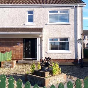 10 Hazeldene