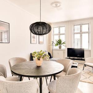 Sanders City - Nimble One-Bedroom Apartment In the Lovely Capital