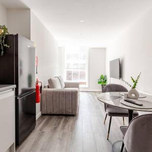 1-Bed Apartment With Sofa Bed in City Centre, Steps from Bold Street and Nightlife