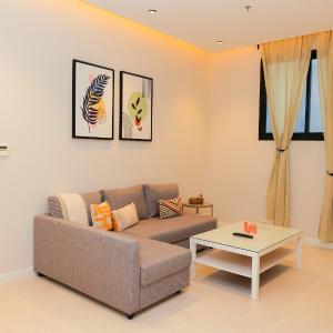 Spacious 2BR & Kitchen, Near Airport,Self Check-in