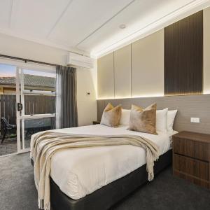 Aroha Motel & Apartments