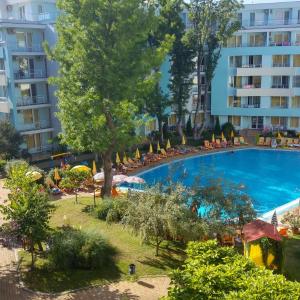 Niko Apartments
