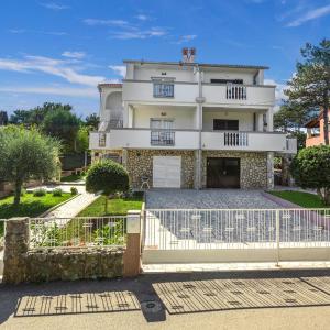 Nice Apartment In Silo With Wifi