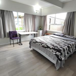 Wast area 3 bedroom home at Massey