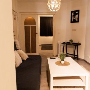Appartement sous toit lumineux avec garage et 4 pièces en enfilade