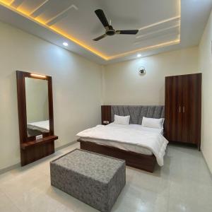 PUNYAH HOTEL AND RESORT , Indore