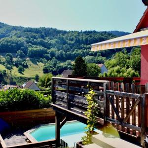 Grande maison bi-familiale, belle vue, piscine