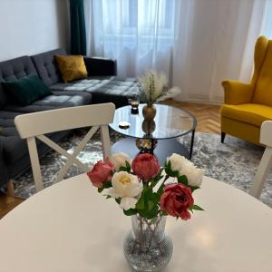 Premium quiet 2BR brand new flat in the heart of the city