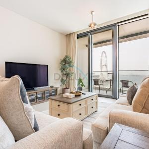3BR Overlooking Sea, Ain Dubai, and Bluewaters Island, Walking Distance to the Beach, The Address Residences, Jumeirah Beach Residence by Deluxe Holiday Homes