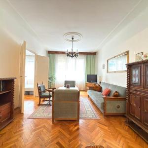 Elegant Apartment