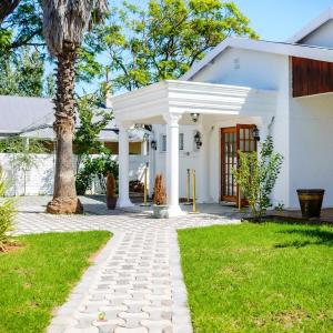 Makay's Guests house