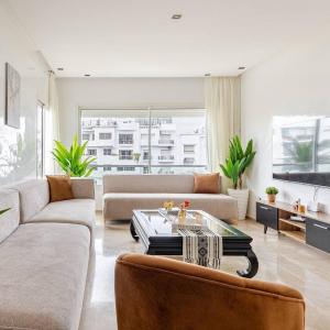 Luxury Racine Apartment
