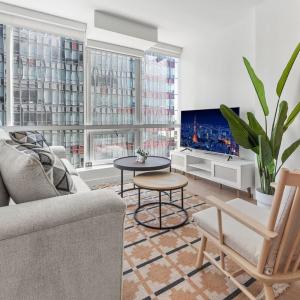 Stylish LA studio Prime Location