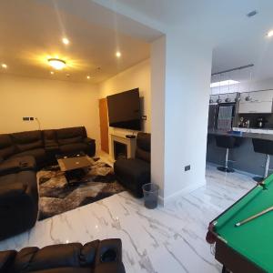 Adams Hill Luxury Homestay