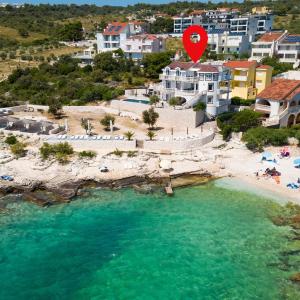 Family-friendly apartments with swimming pool Zecevo Rtic, Rogoznica - 8366
