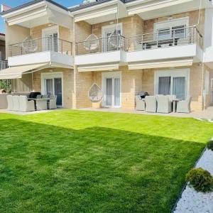 Exotic Apartments Nikiti