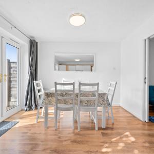 3BDR Gated parking near city centre