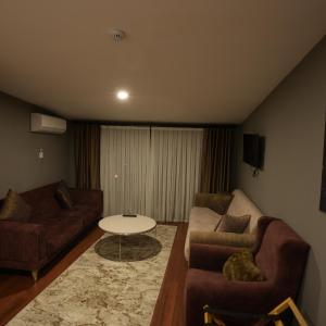 Suites Hotel